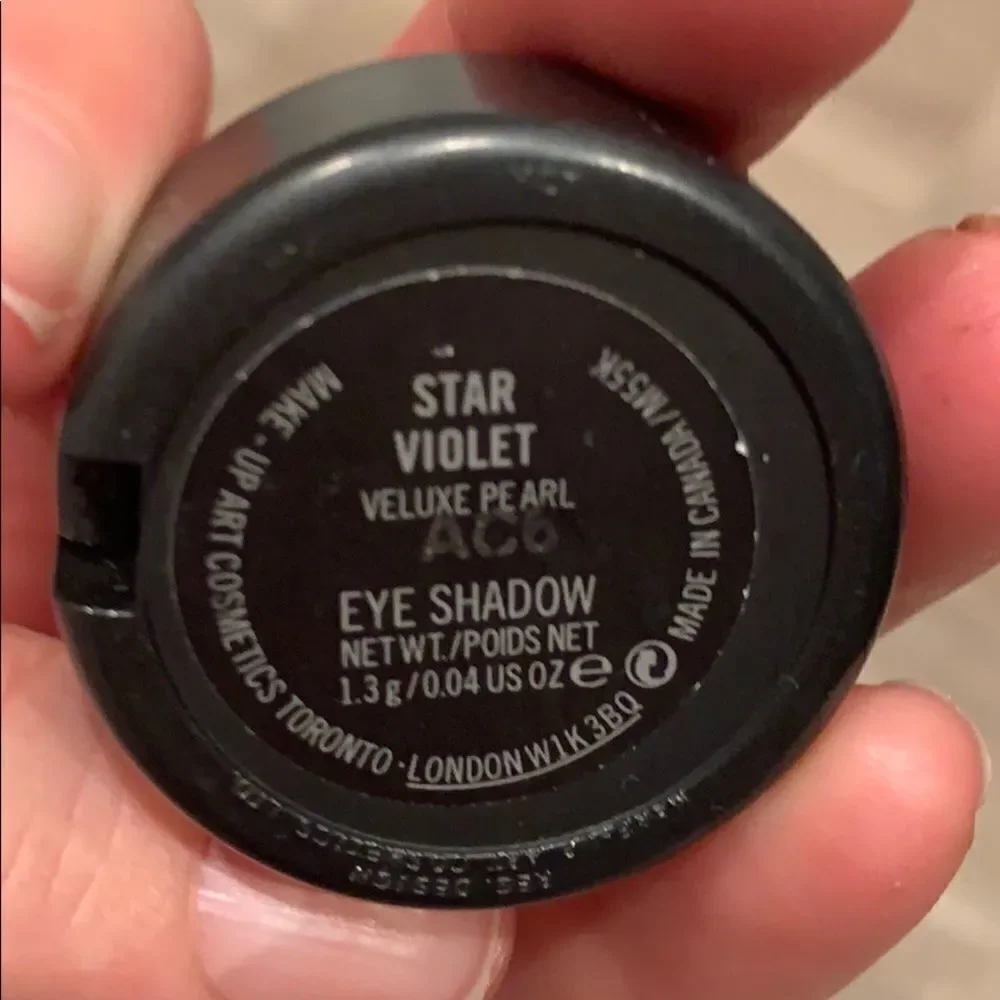 Mac eyeshadow 😍limited Edition colors